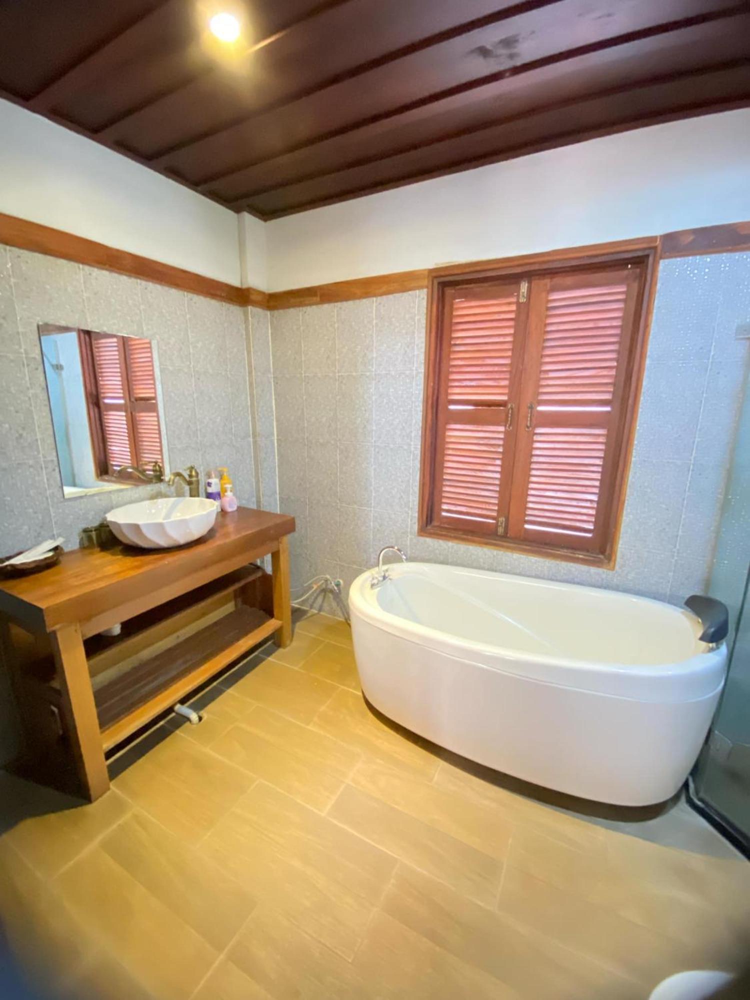 Villa Kee Lee Luangprabang Exteriör bild